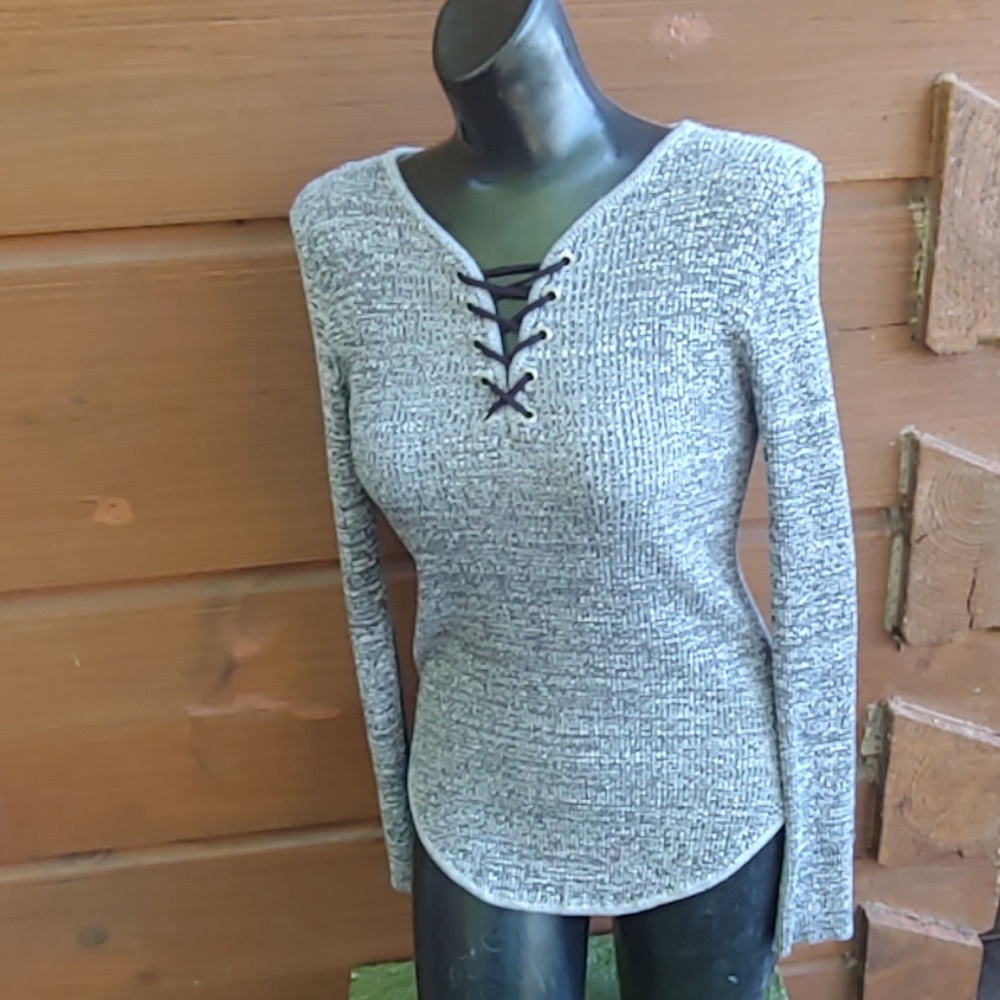 Long sleeve top